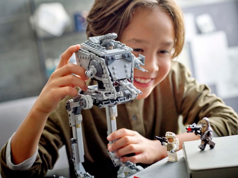 Dve menšie LEGO Star Wars stavebnice prídu v januári 2022